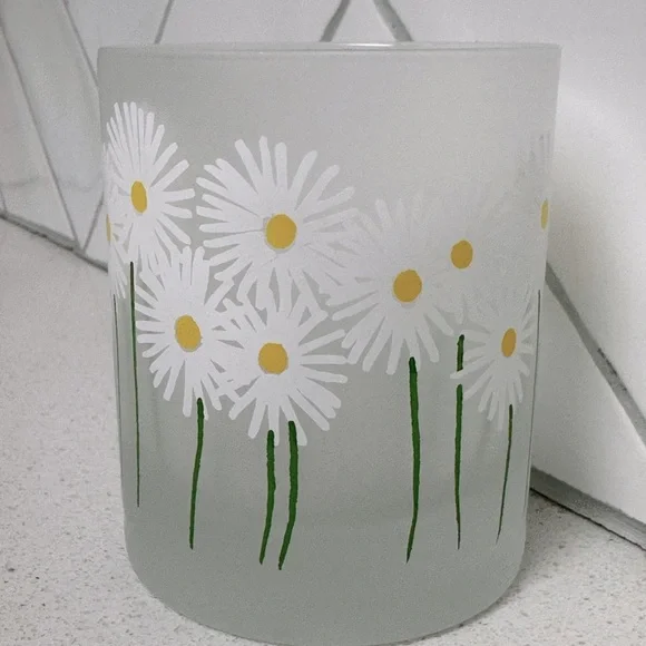 Dartington Designs Frosted Floral Lowball Glasses- Set of 8 - Picture 2 of 6